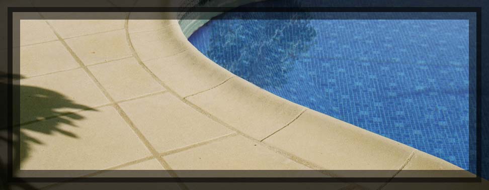 Aquitaine paving and pool copings in reconstructed stone Weser