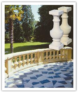Langeais Classic balustrading - bathstone - in reconstructed stone