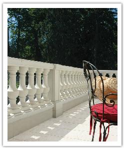 Royan Atlantic balustrades with classic pillar - off-white - in reconstructed stone